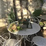 Couette-café Chez Les Brocs 3*