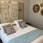 Chez Les Brocs Couette-café 3*