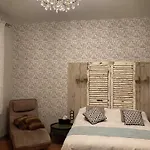 Chez Les Brocs Couette-café