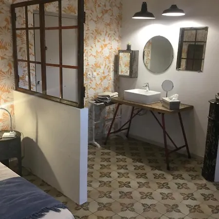 Chez Les Brocs Couette-café Canet (Aude)