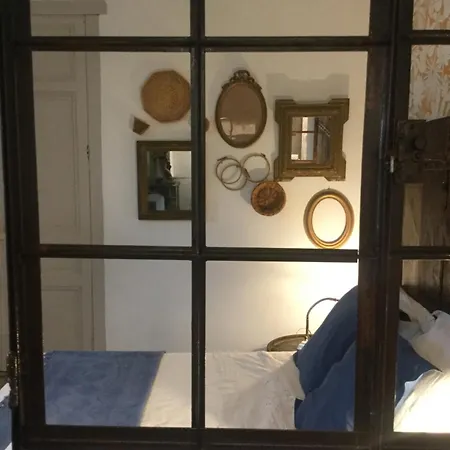 Chez Les Brocs Couette-café 3*