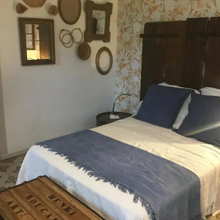 Chez Les Brocs Couette-café Canet (Aude)